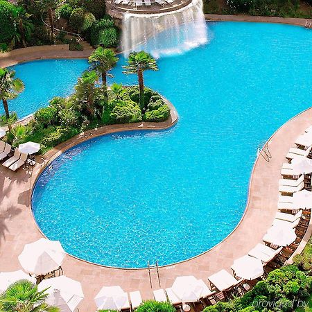 Mandarin Oriental, Santiago Hotel Bagian luar foto The pool at the Westin Palace, Madrid