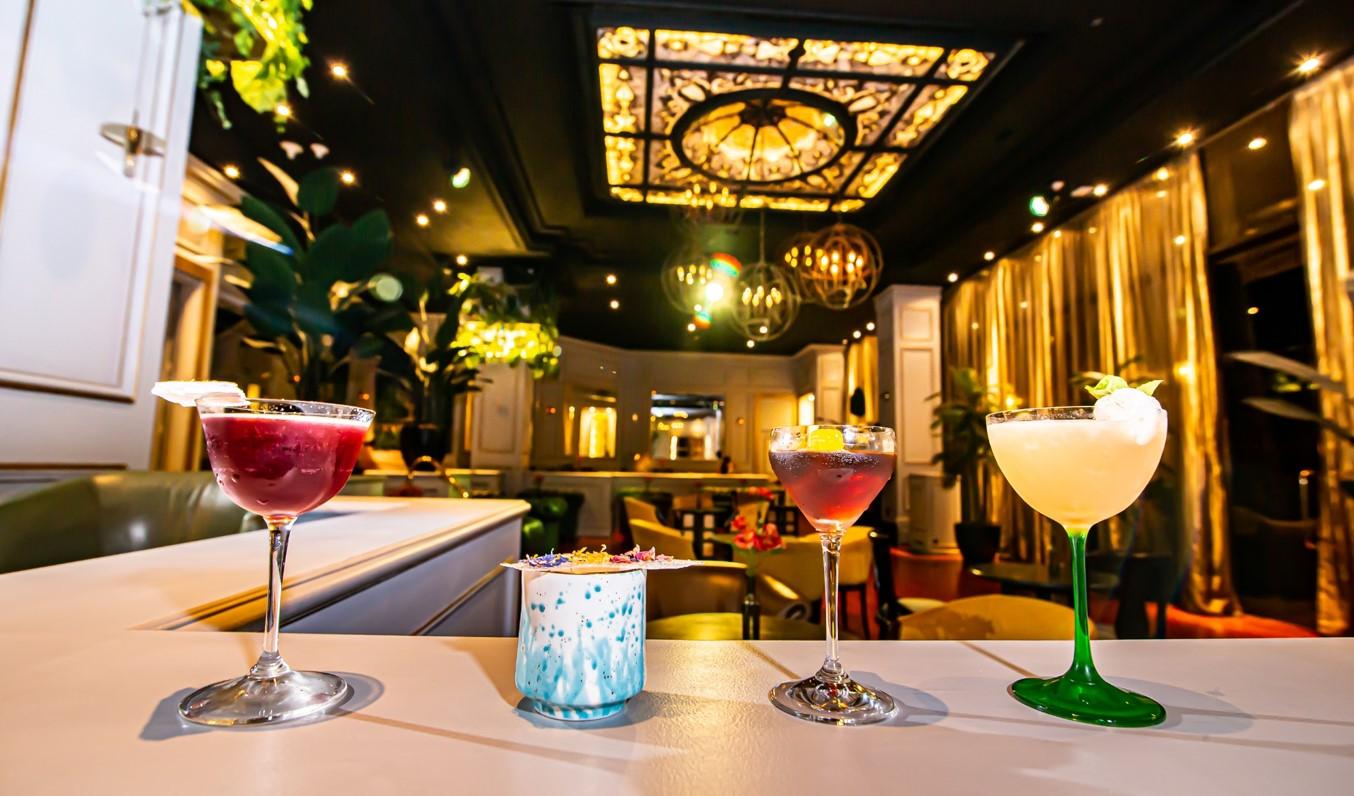 Mandarin Oriental, Santiago Hotel Bagian luar foto The bar at the Mandarin Oriental
