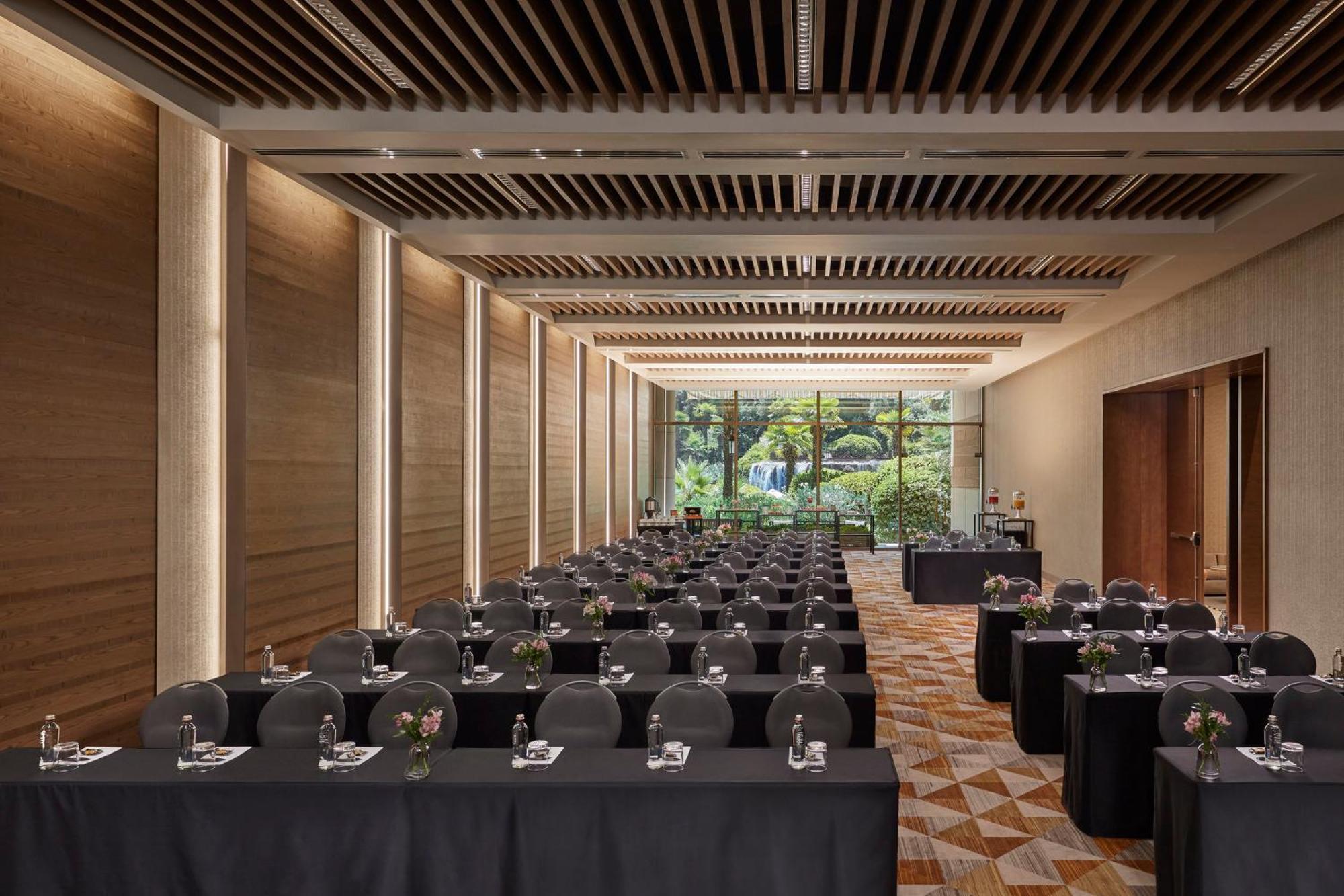Mandarin Oriental, Santiago Hotel Bagian luar foto The meeting room